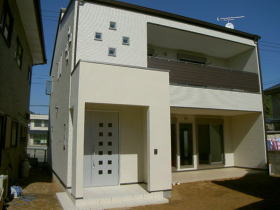 上(吹き抜け)を見上げると・・・